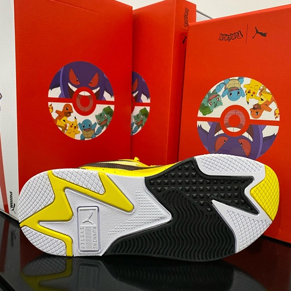 PUMA × Pokémon: Pikachu RS-X size 10 - Picture 2 of 5